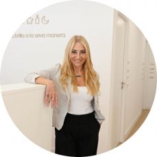 3 3